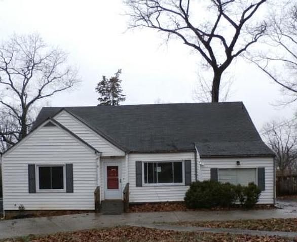 1st image of 565 W Shadowlawn Dr