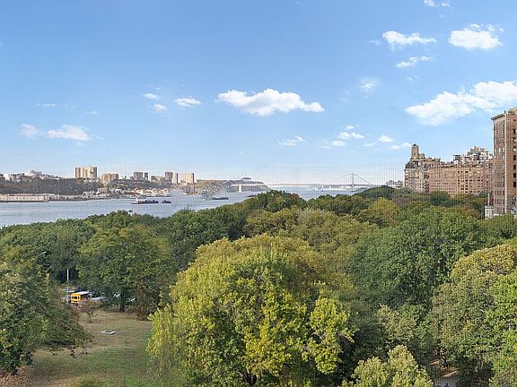 3rd image of 344 W 72nd St APT 8C