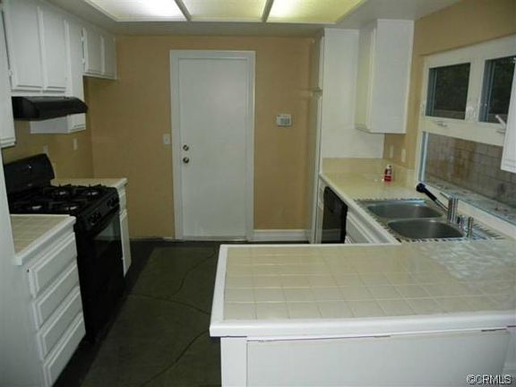 5th image of 1530 Cheryl St