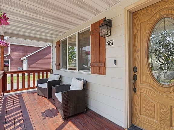 3rd image of 681 Green Tree Dr