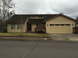 937 Brookdale Ave, Medford, OR