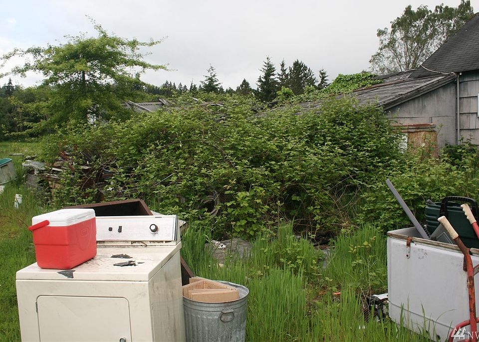 2nd image of 2561 48th Ave