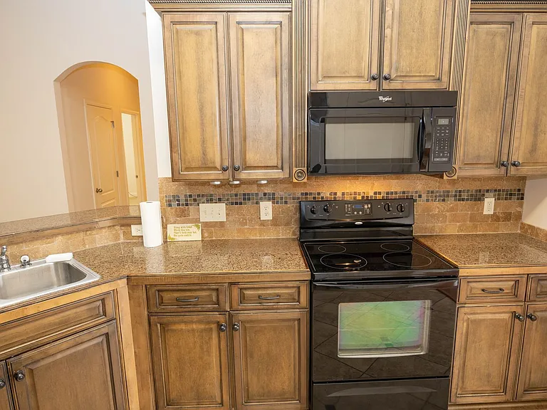106 Sweet Meadow Ct — Photo 6