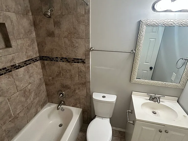 6459 Pinebrook Dr — Photo 6