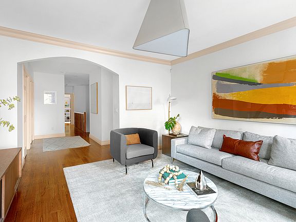 5th image of 1105 8th Ave APT B