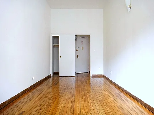 Rented by Balass Ralph, LREB | media 14