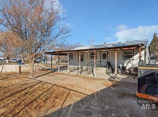 128 7th St, Filer, ID 83328