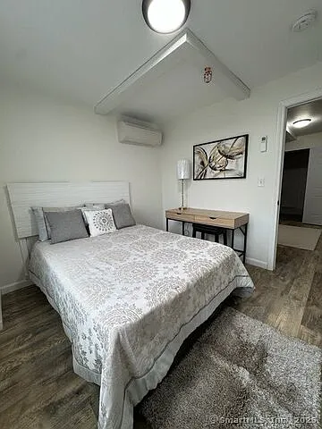 61 Colony St #3B — Photo 6