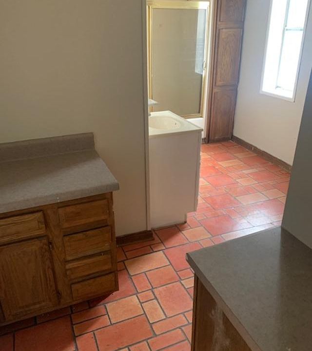 1st image of 1608 N Central St APT 1
