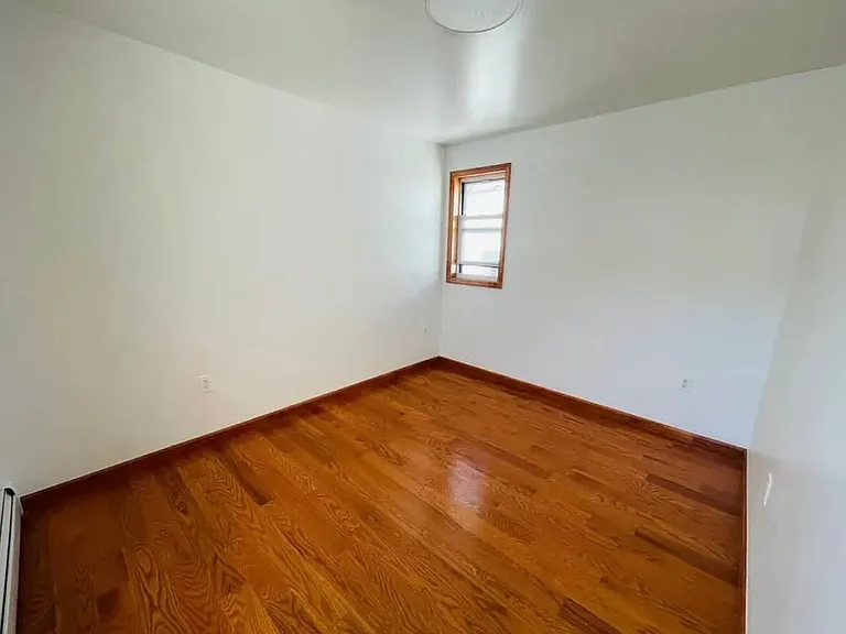 1622 Benson Ave #2 — Photo 7
