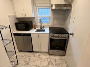 30 Euclid Ave #4, London, ON N6C 1C1
