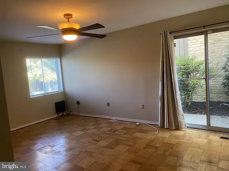 33 Stonehenge Cir #3 — Photo 13