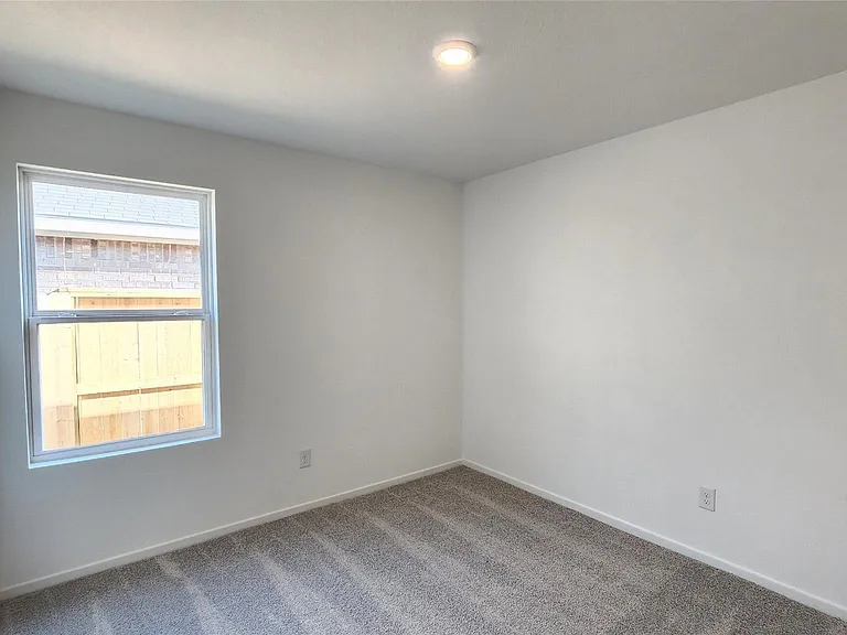 26850 Cascade Sunrise St — Photo 29