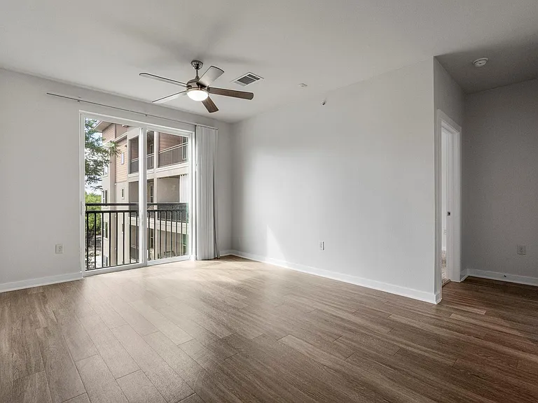 1900 Barton Springs Rd #4017 — Photo 11