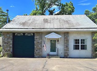 304 W Spruce St, Perkasie, PA 18944