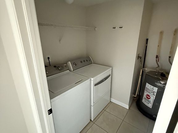 5th image of 1025 SE 12th St #101