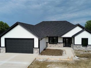 451 NW 701st Rd, Centerview, MO 64019