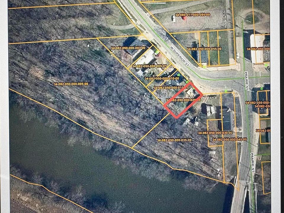 2nd image of 101 Superior St