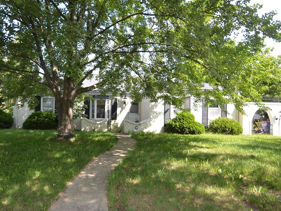 1st image of 4051 Kentridge Dr SE