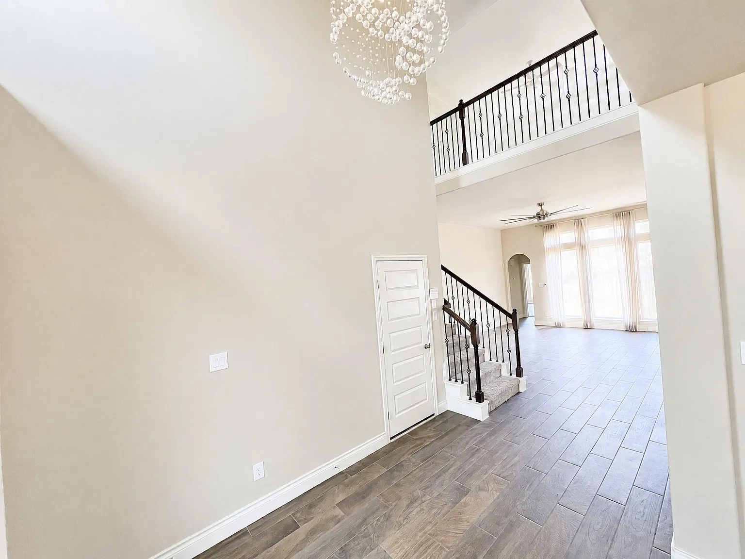 4 bed, 3.5 bath, 2646 sqft, $3,300 — Photo 4