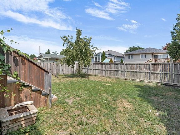 4th image of 2368 Trappers Ave