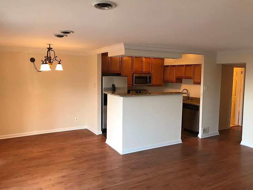 1st image of 2624 Redcoat Dr #164