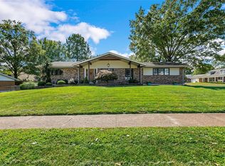 5450 Bradbury Dr, Saint Louis, MO 63129