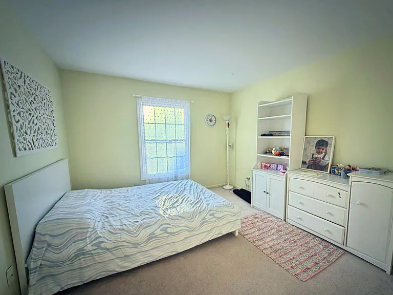 6028 Meadowview Dr — Photo 25
