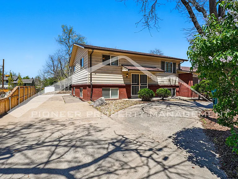 6803 W 32nd Ave — Photo 2