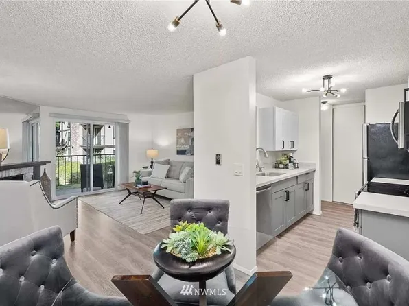 4601 Grandview Dr W Unit R210, Tacoma, WA 98466