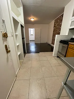 Rented by Manhattan Flats | media 24