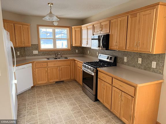 5th image of 1008 Pleasant View Ct NW