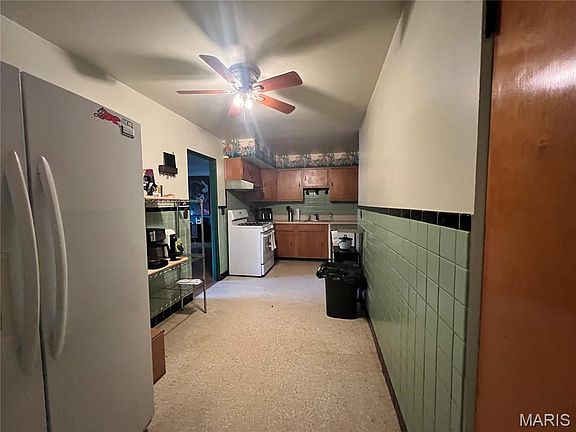 4th image of 3805 Fairoaks Dr