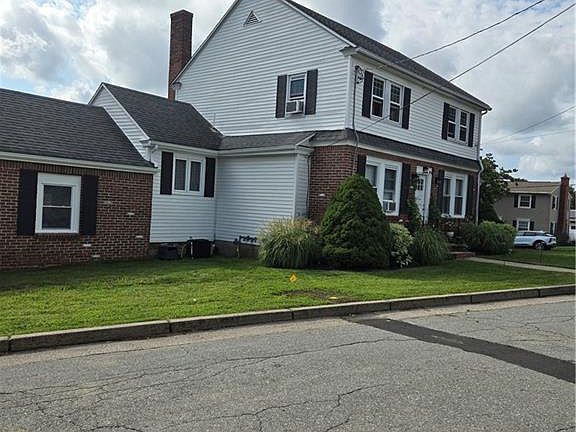 2nd image of 67 Kearney St