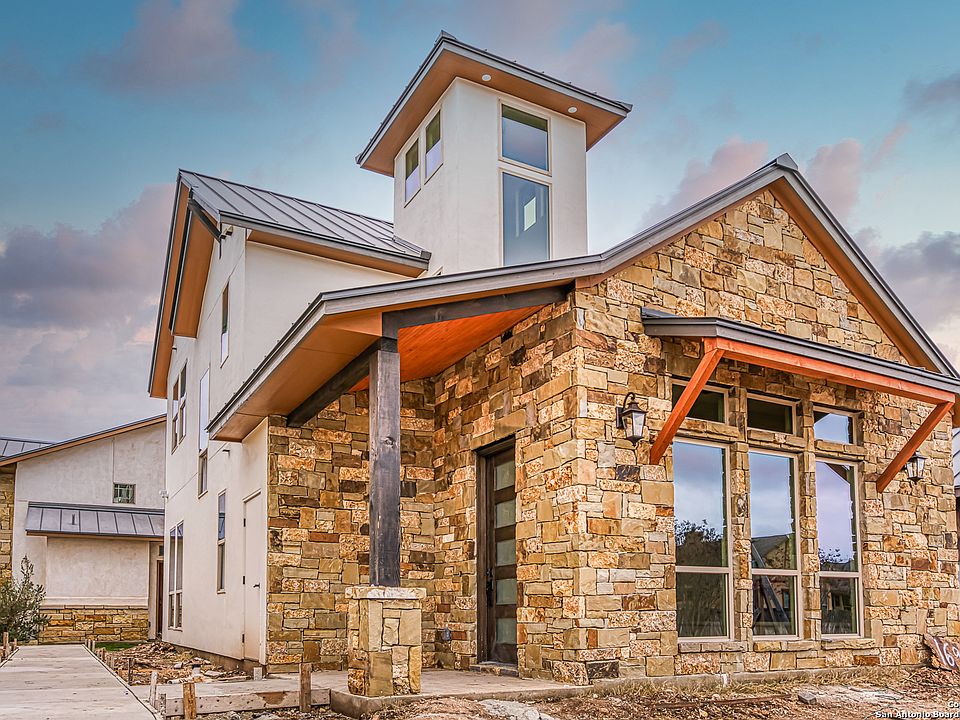 1st image of 1690 Gruene Vineyard Crossing