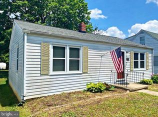 123 College Cir, Staunton, VA 24401