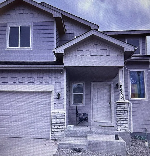 3 bed, 2.5 bath, 1482 sqft, $2,273 — Photo 1