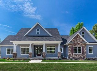 25 Corner Ln, Owings, MD 20736