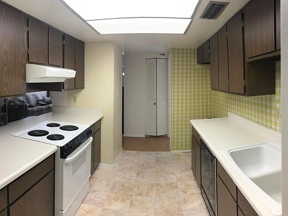 4th image of 2438 W Isabella Ave