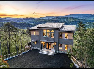 937 Autumn Ridge Way, Sevierville, TN 37876