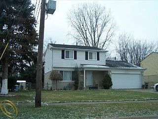 1st image of 20461 Roseland St