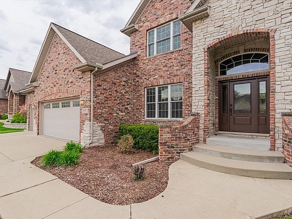 2nd image of 2804 Mowrey Dr