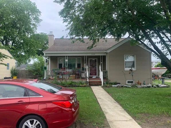 185 Inlet Dr, Pasadena, MD 21122