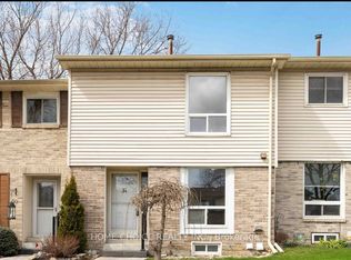 611 Galahad Dr #31, Oshawa, ON L1K 1M1
