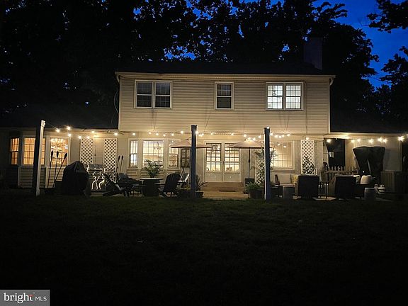 5th image of 625 Goldsborough Dr
