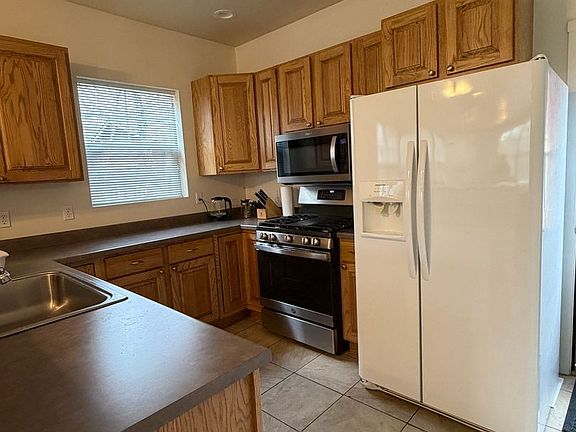 2nd image of 343 Cleveland Pl