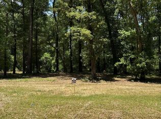 409 Old Forest Dr, Castle Hayne, NC 28429