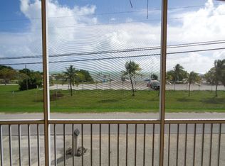 107 E Beach Rd, Tavernier, FL 33070