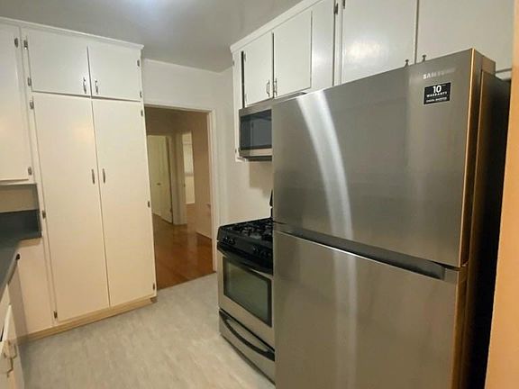 5th image of 617 Ocean Ave APT L