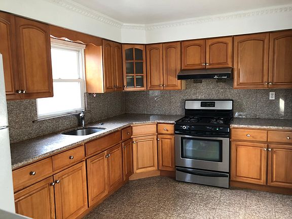2nd image of 14623 26th Ave #2FL